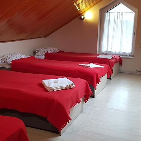 Bed and Breakfast Pensjon Polska Posen Exterior foto