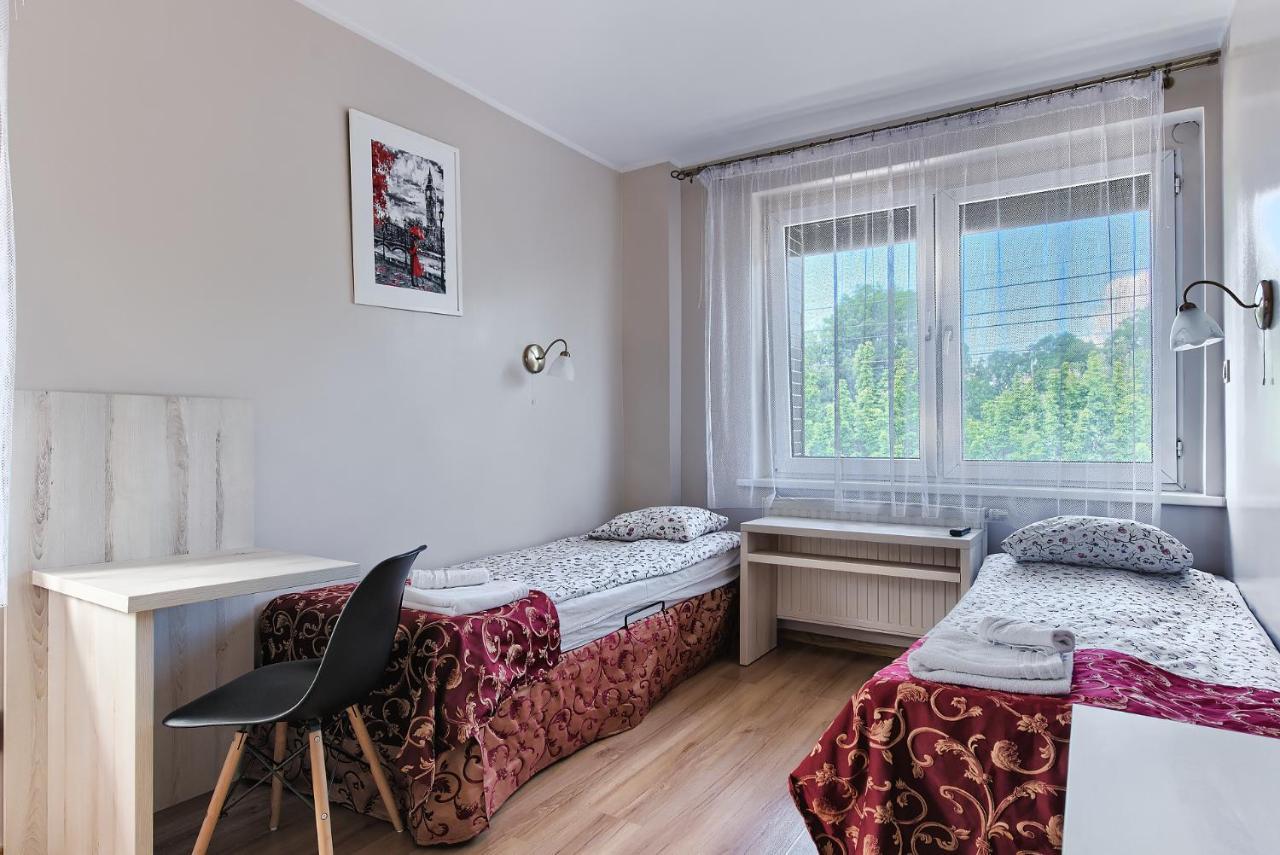 Bed and Breakfast Pensjon Polska Posen Exterior foto